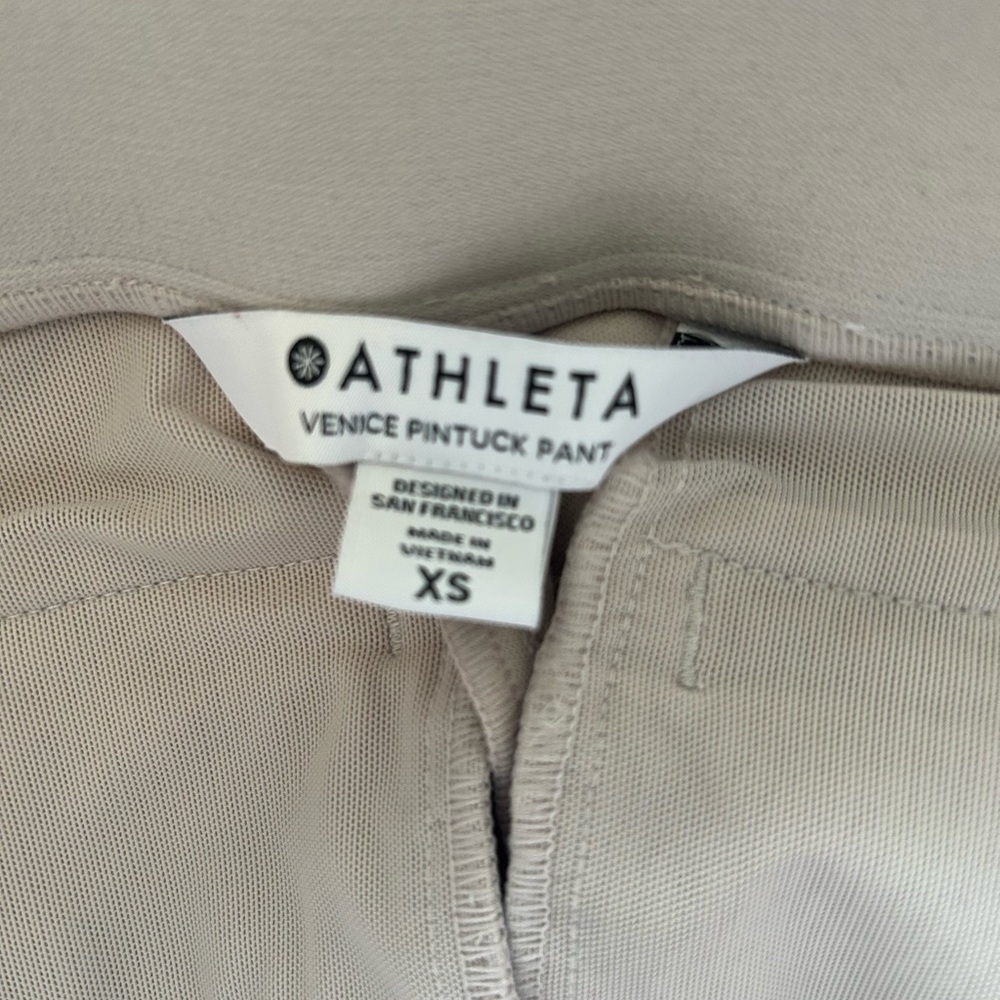 Athleta Venice Pintuck Pant - Picture 7 of 11
